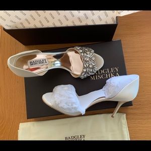 Badgley Mischka - Ivory Satin/crystal embellished